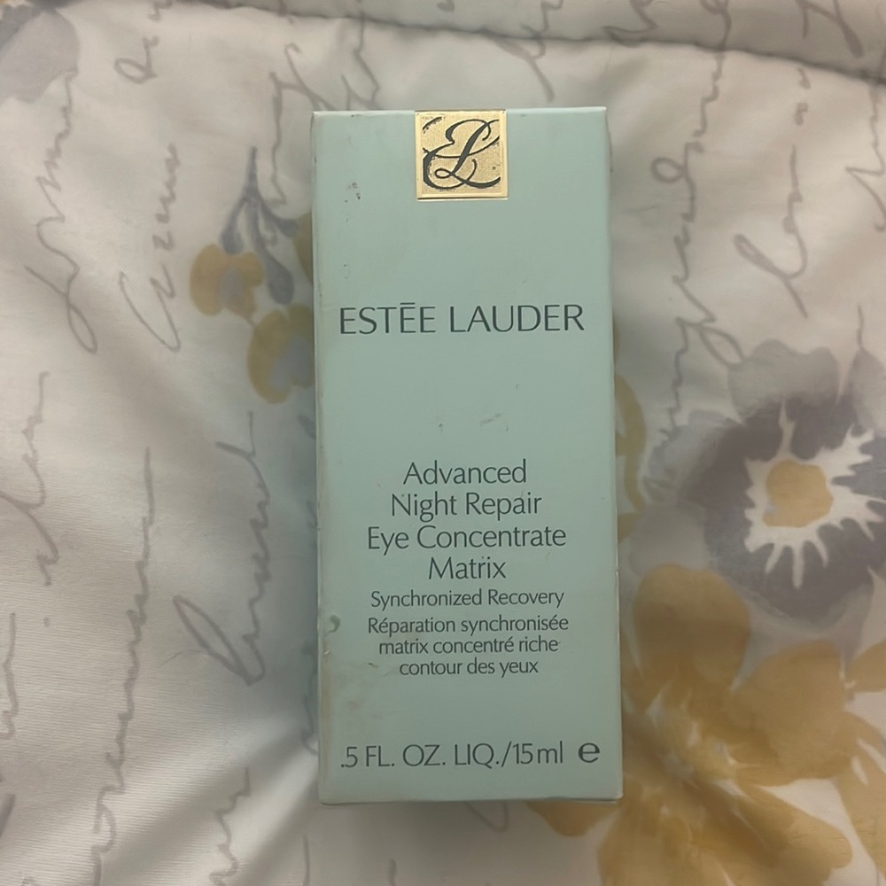 *SOLD* BNIB ESTÉE Lauder Advanced Night Repair Eye Matrix